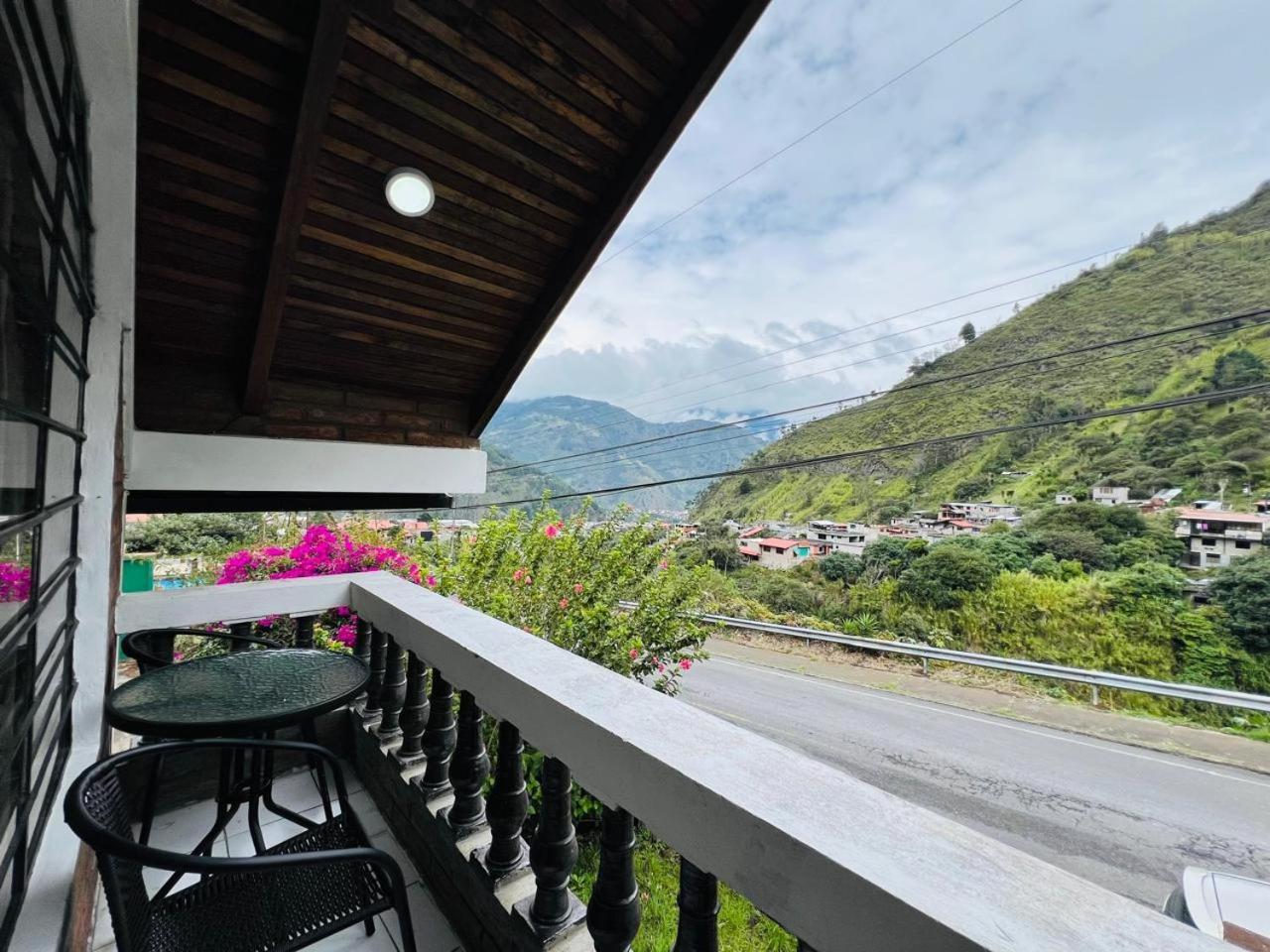 Mountain Chalet - Tungurahua Hot Springs/Aguas Termales 바뇨스 외부 사진